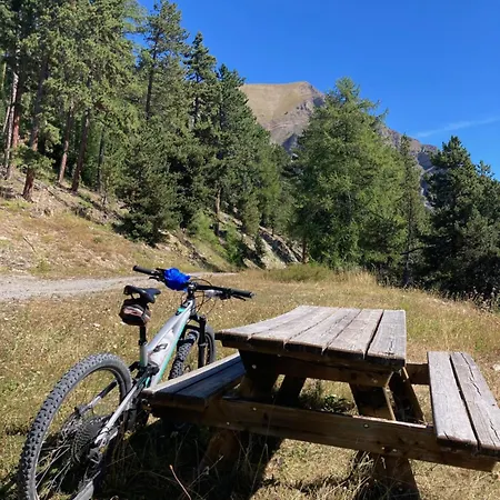 דירה Les Melezes 1 *